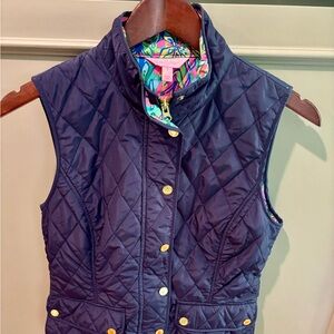 Lilly Pulitzer Getaway Quilted Vest in Navy Size Small